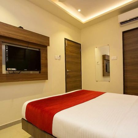 Hotel Grace Inn Bombaim Exterior foto