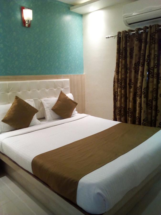 Hotel Grace Inn Bombaim Exterior foto