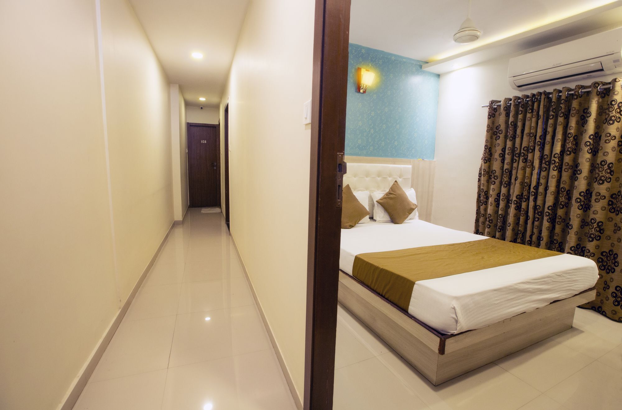 Hotel Grace Inn Bombaim Exterior foto